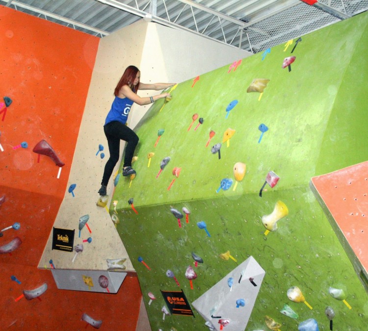 active-climbing-indoor-rock-climbing-gym-photo